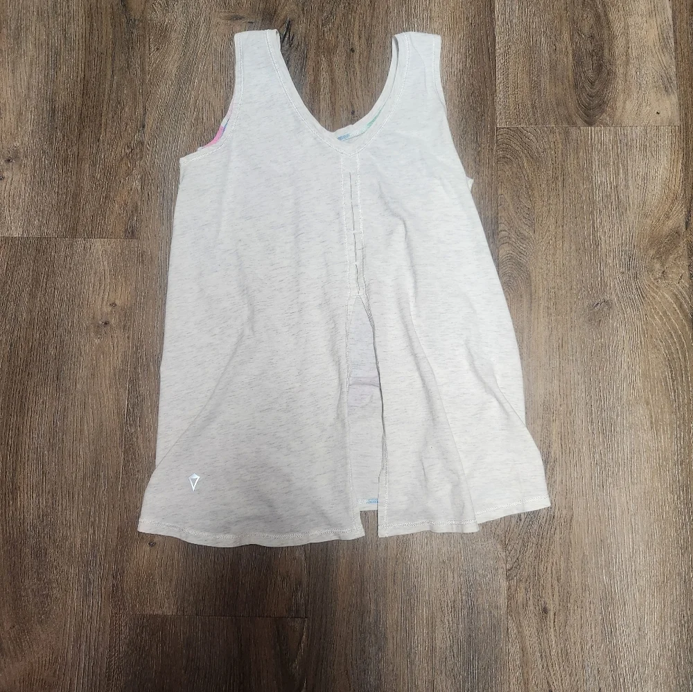 Ivivva Tank - Picture 2 of 4